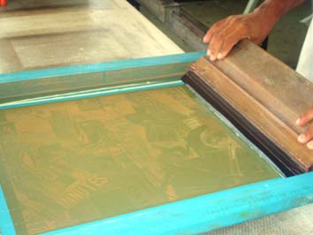 Foto 1 - Curso de silk screen serigrafia estamparia